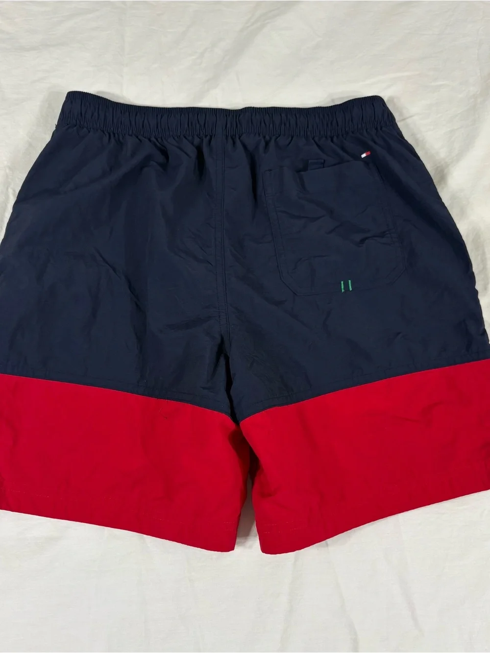 Tommy Hilfiger Mens Blue\Red Swin Shorts Size S